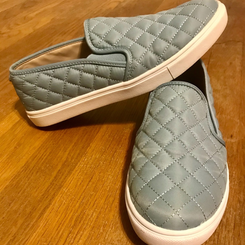 Perfect Condition Steve Madden Slip Ons